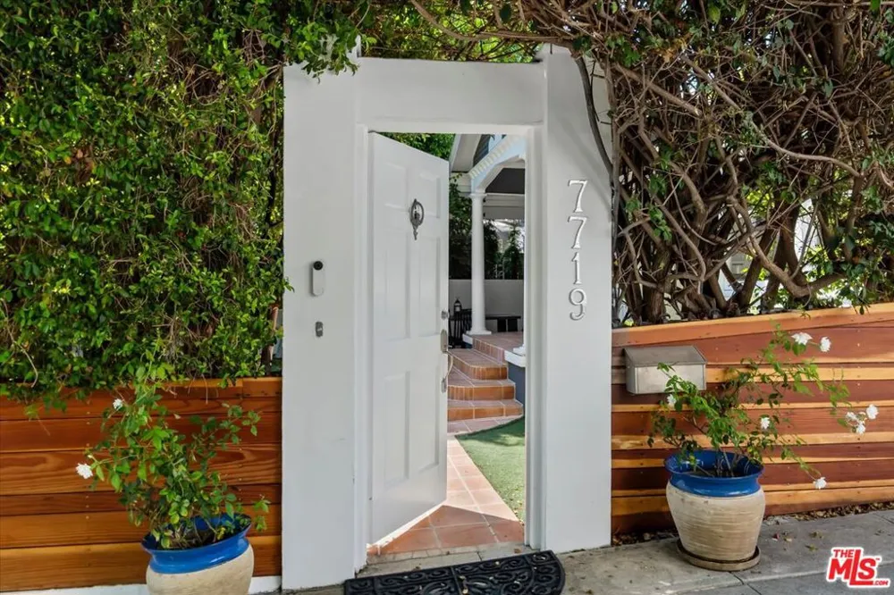 7719 Norton Avenue West Hollywood, CA 90046