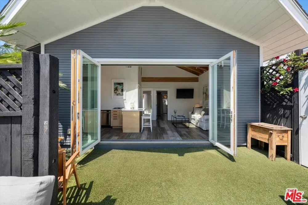 7719 Norton Avenue West Hollywood, CA 90046