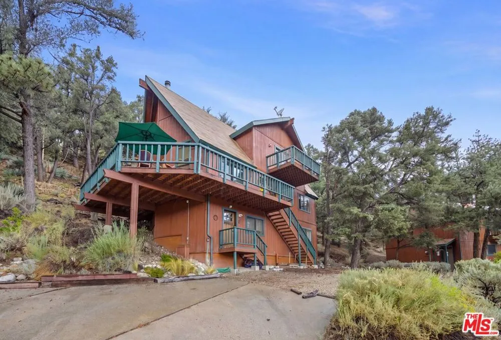 14404 Voltaire Drive Pine Mountain Club, CA 93222