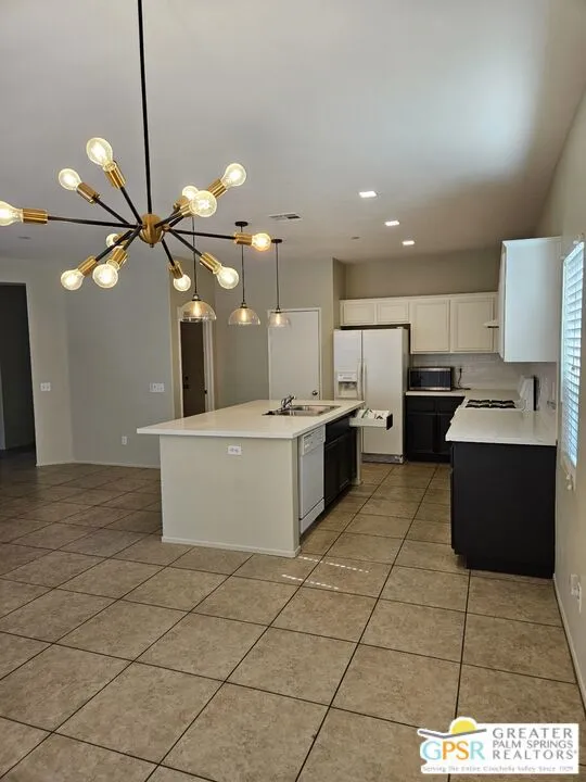 755 Summit Drive Palm Springs, CA 92262