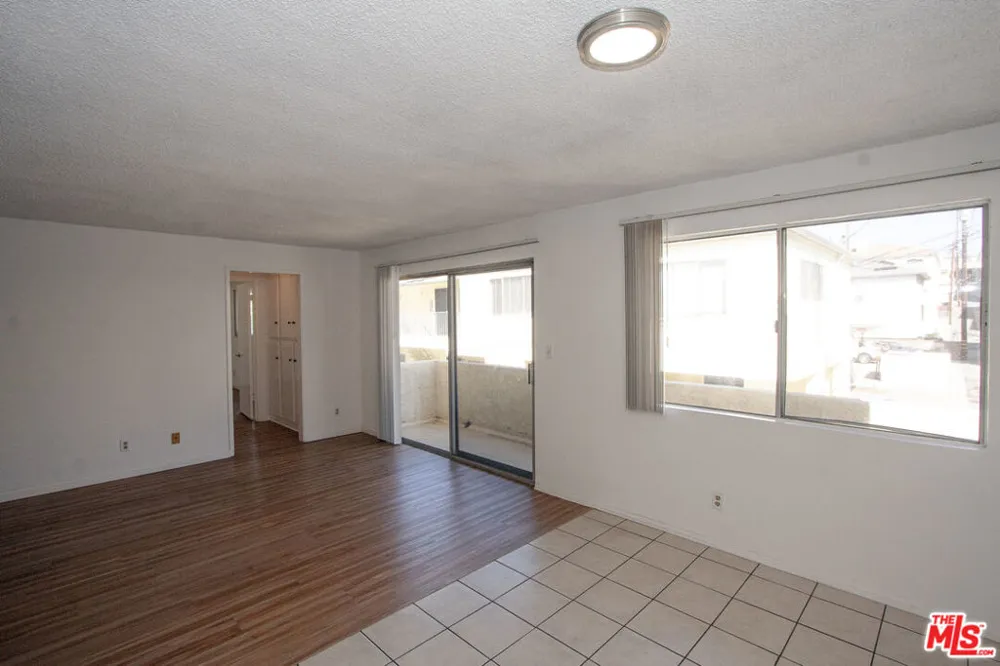 11515 Ohio Avenue #3 Los Angeles, CA 90025