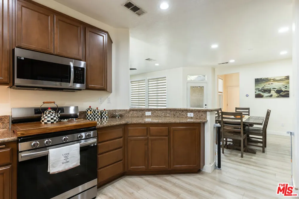 19919 Oakville Court Porter Ranch, CA 91326