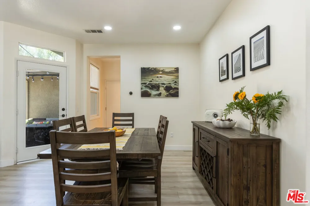 19919 Oakville Court Porter Ranch, CA 91326