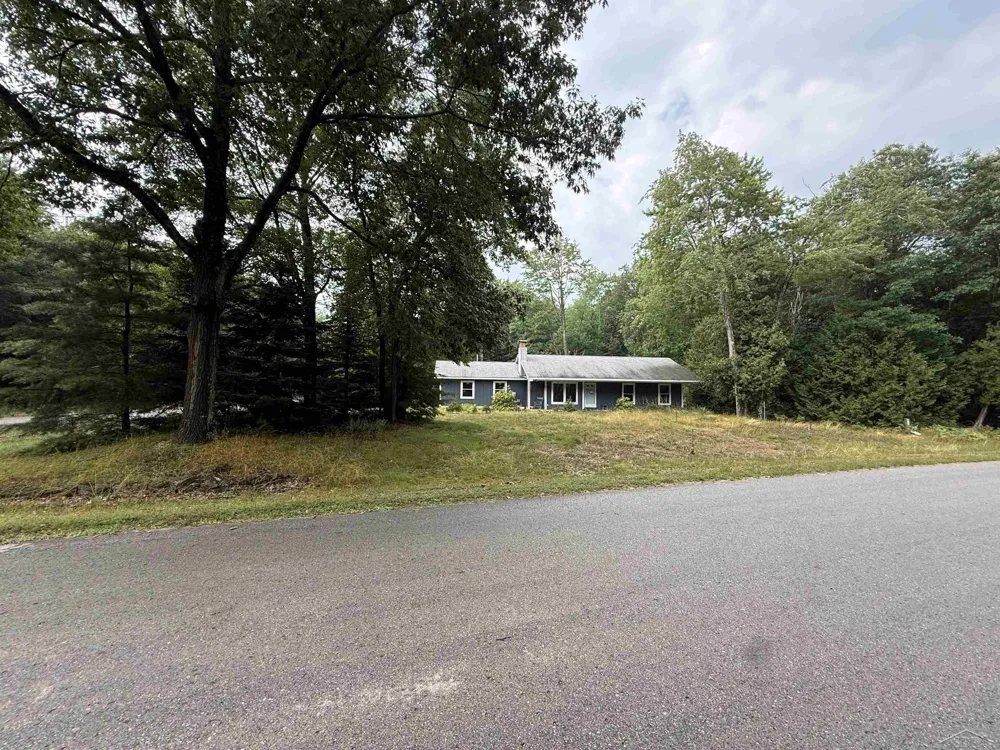 4879 Kingswood Lane Oscoda Charter Township, MI 48750