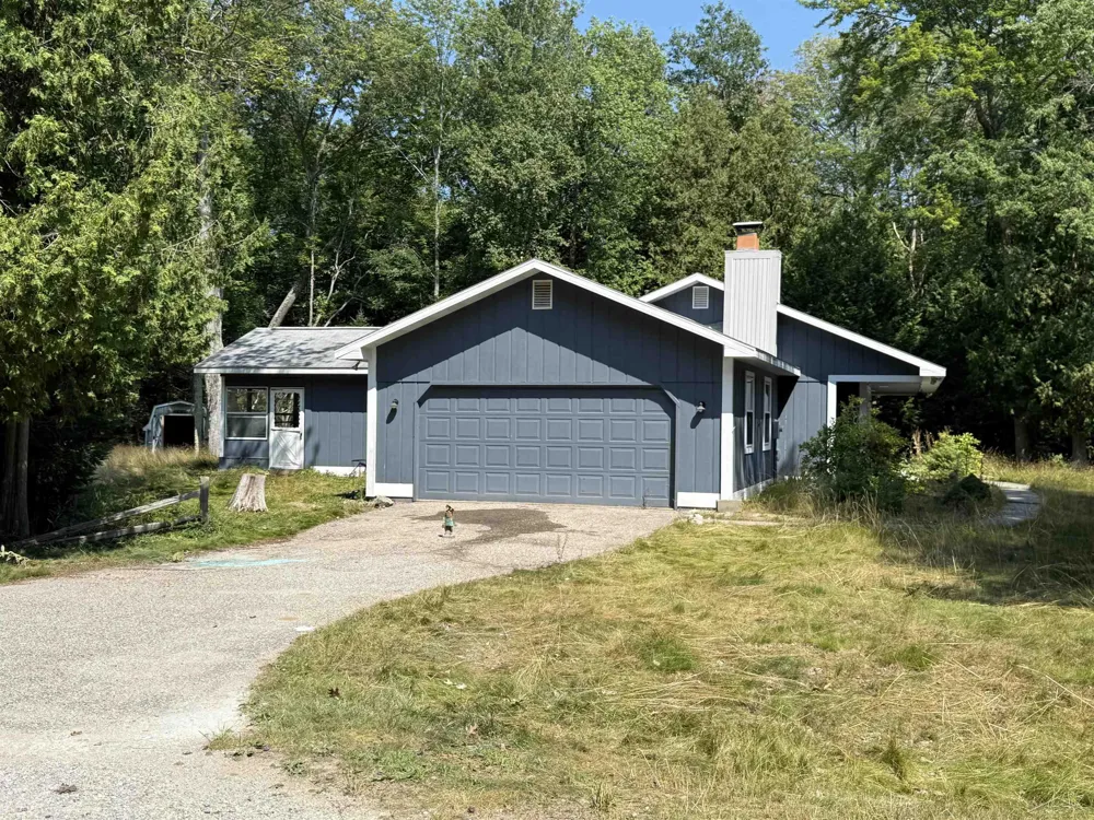 4879 Kingswood Lane Oscoda Charter Township, MI 48750