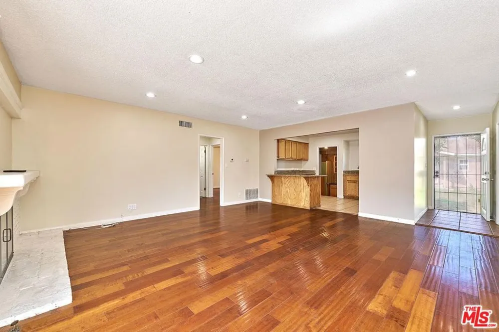 1436 W Valencia Drive Fullerton, CA 92833