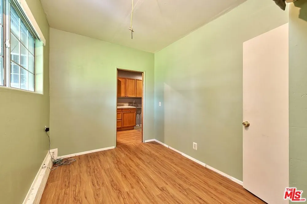 1436 W Valencia Drive Fullerton, CA 92833
