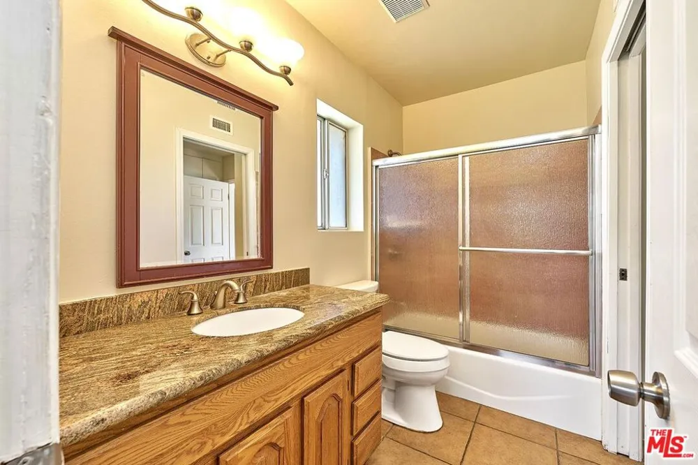 1436 W Valencia Drive Fullerton, CA 92833