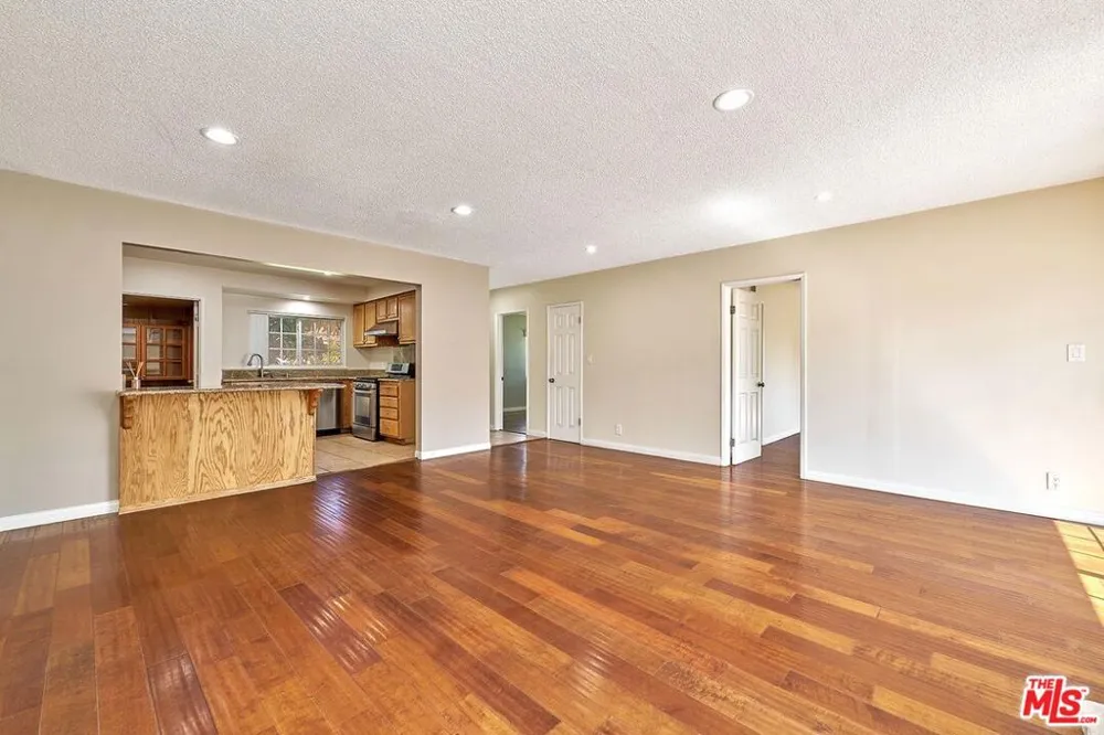 1436 W Valencia Drive Fullerton, CA 92833