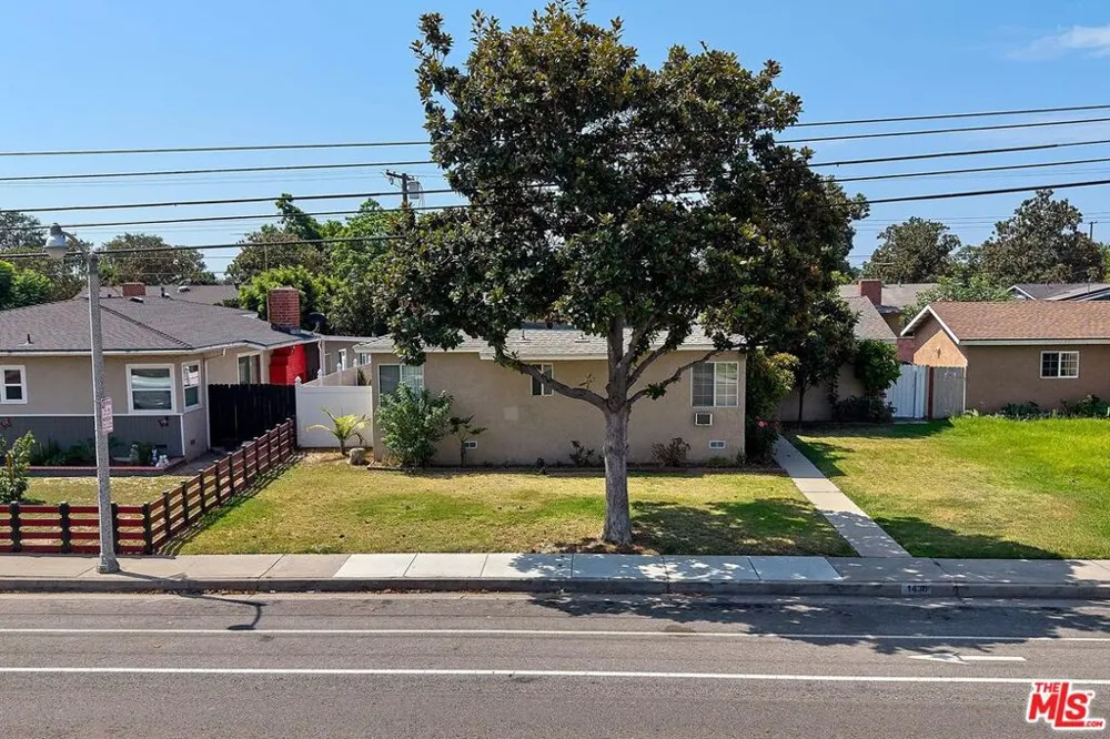 1436 W Valencia Drive Fullerton, CA 92833