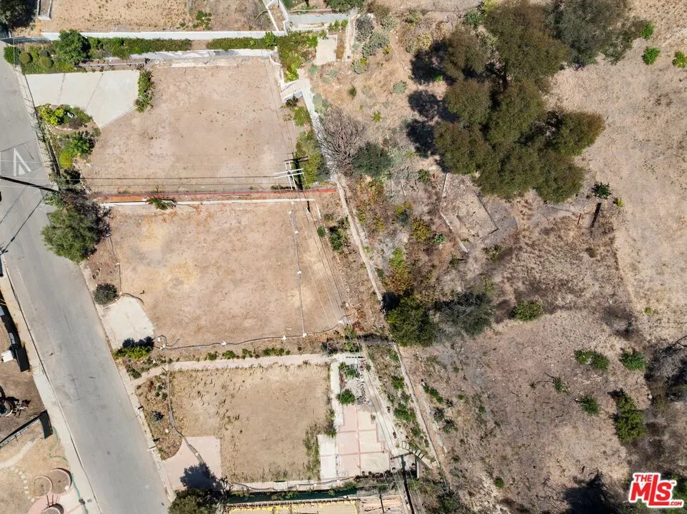 826 Jacon Way Los Angeles, CA 90272