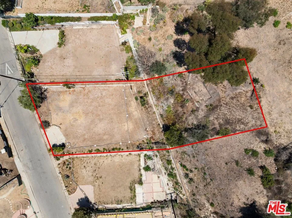 826 Jacon Way Los Angeles, CA 90272