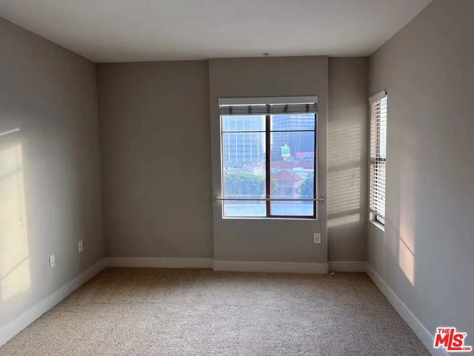 1040 Glendon Avenue #5109 Los Angeles, CA 90024