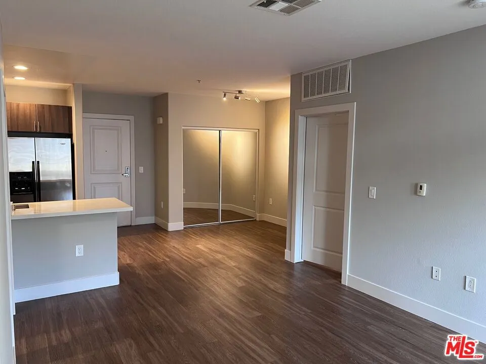 1040 Glendon Avenue #5109 Los Angeles, CA 90024