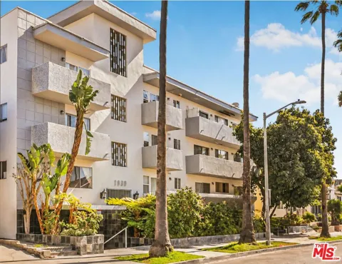1030 Orange Grove Avenue #101