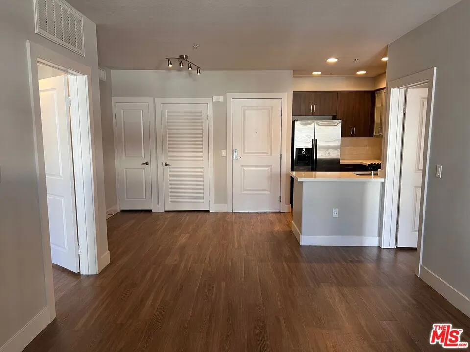 1040 Glendon Avenue #4106 Los Angeles, CA 90024