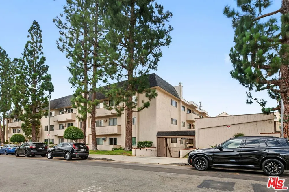 1831 Prosser Avenue #208 Los Angeles, CA 90025