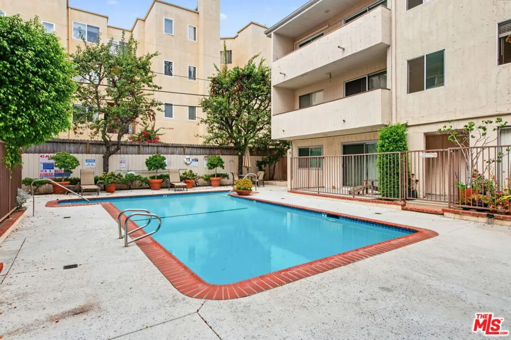 1831 Prosser Avenue #208 Los Angeles, CA 90025