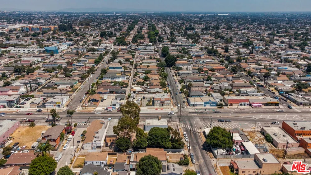 9145 S Broadway Los Angeles, CA 90003