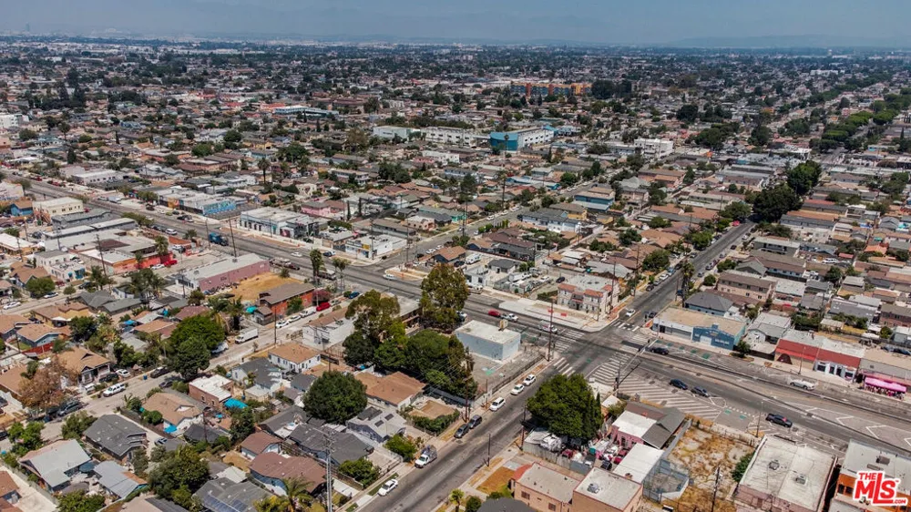 9145 S Broadway Los Angeles, CA 90003