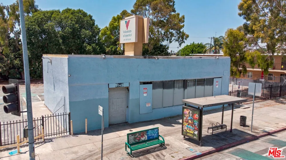 9145 S Broadway Los Angeles, CA 90003