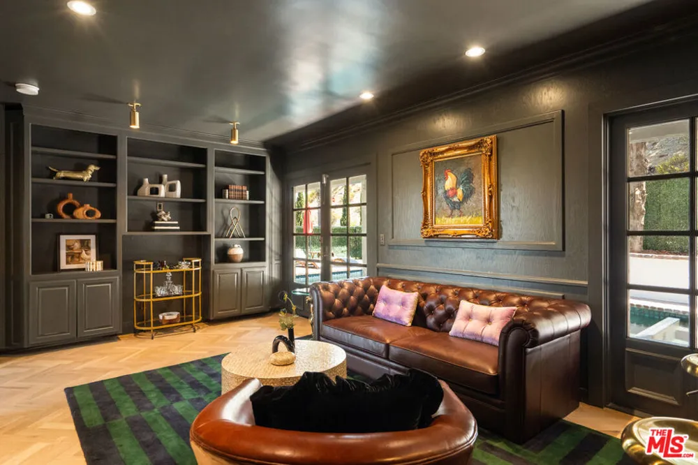 8244 Skyline Drive Los Angeles, CA 90046