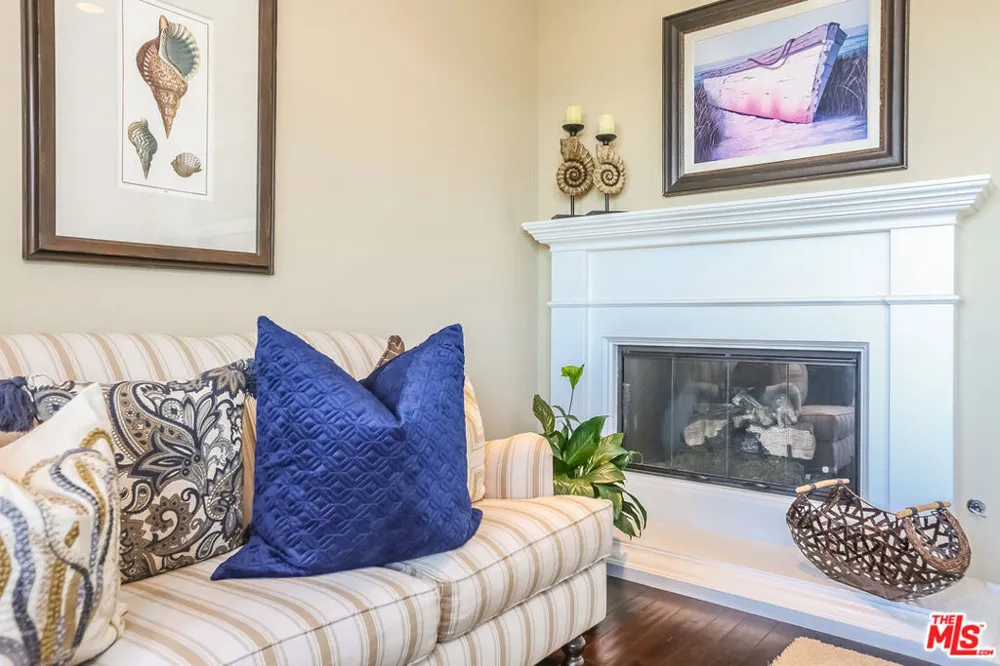 7391 Coastal View Drive Los Angeles, CA 90045