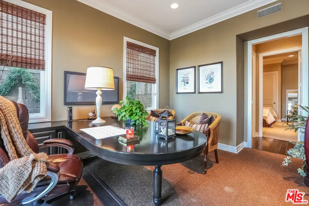 7391 Coastal View Drive Los Angeles, CA 90045