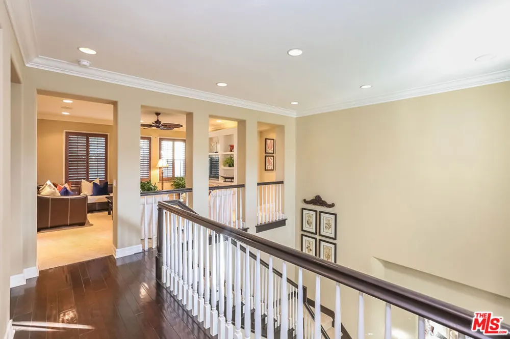7391 Coastal View Drive Los Angeles, CA 90045