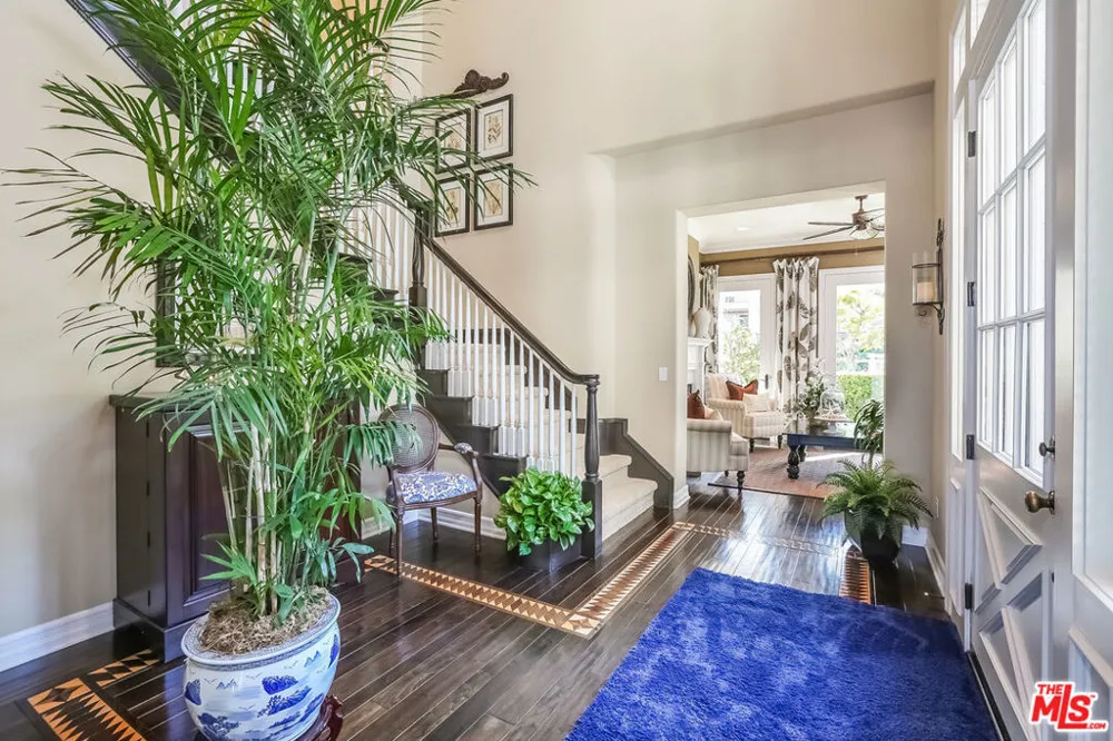 7391 Coastal View Drive Los Angeles, CA 90045