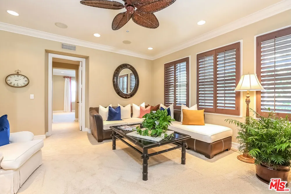 7391 Coastal View Drive Los Angeles, CA 90045