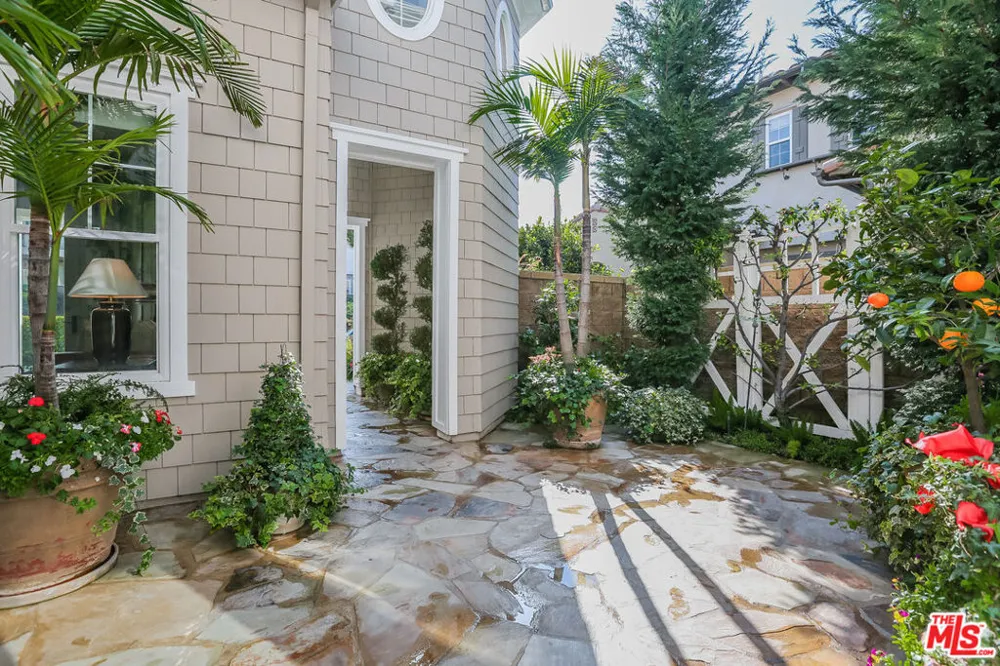 7391 Coastal View Drive Los Angeles, CA 90045