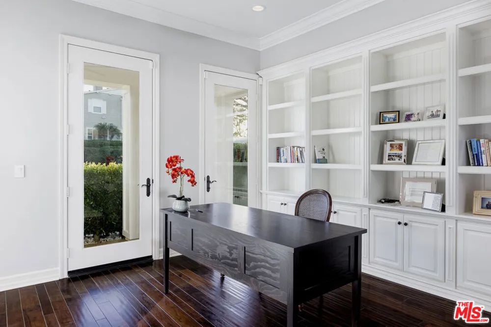 7391 Coastal View Drive Los Angeles, CA 90045