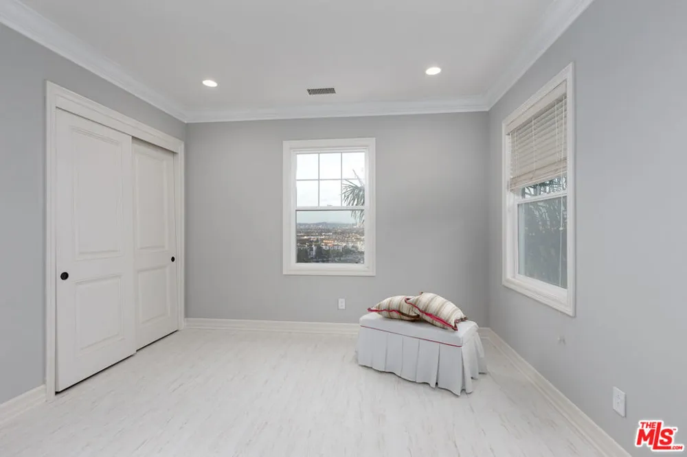 7391 Coastal View Drive Los Angeles, CA 90045