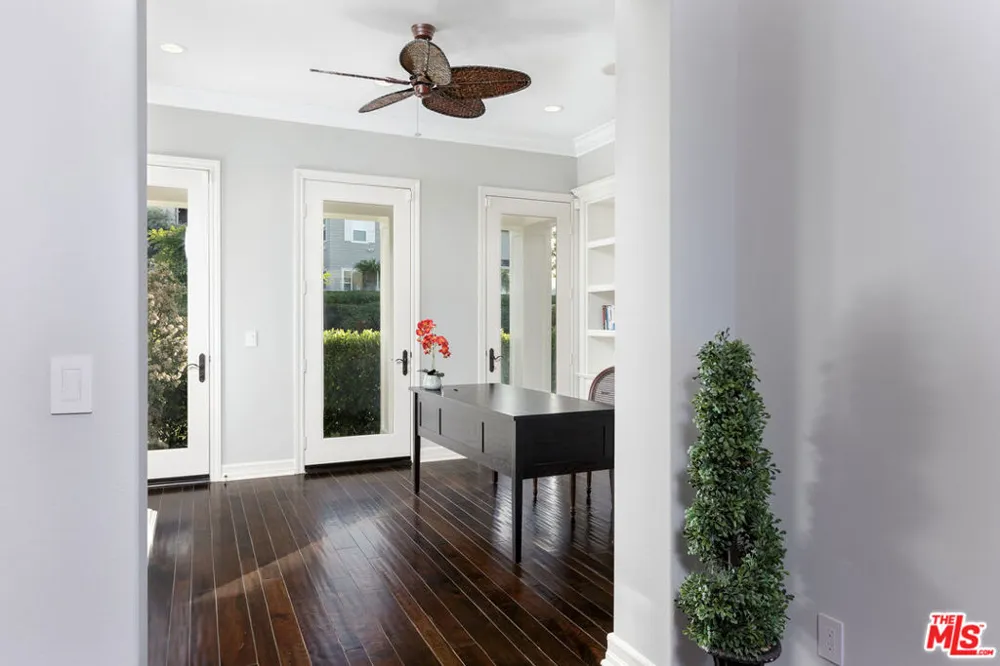 7391 Coastal View Drive Los Angeles, CA 90045