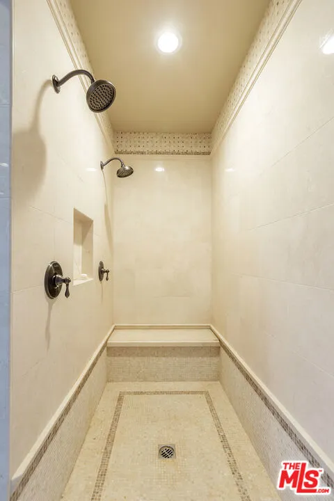 7391 Coastal View Drive Los Angeles, CA 90045
