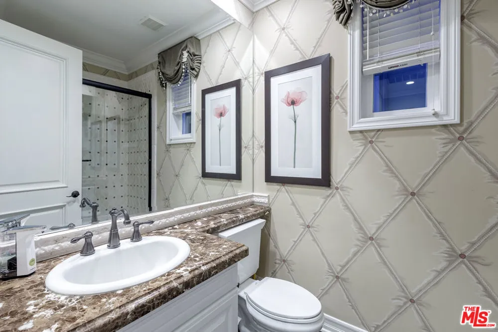 7391 Coastal View Drive Los Angeles, CA 90045