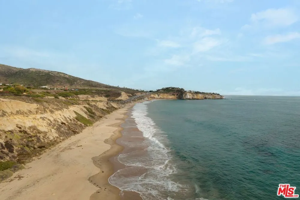 18 Swimmers Point Newport Coast, CA 92657