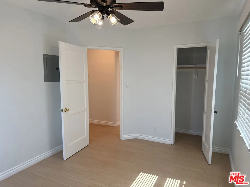 4125 W Toluca Lake Avenue Burbank, CA 91505