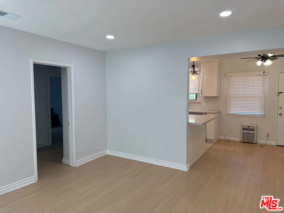 4125 W Toluca Lake Avenue Burbank, CA 91505