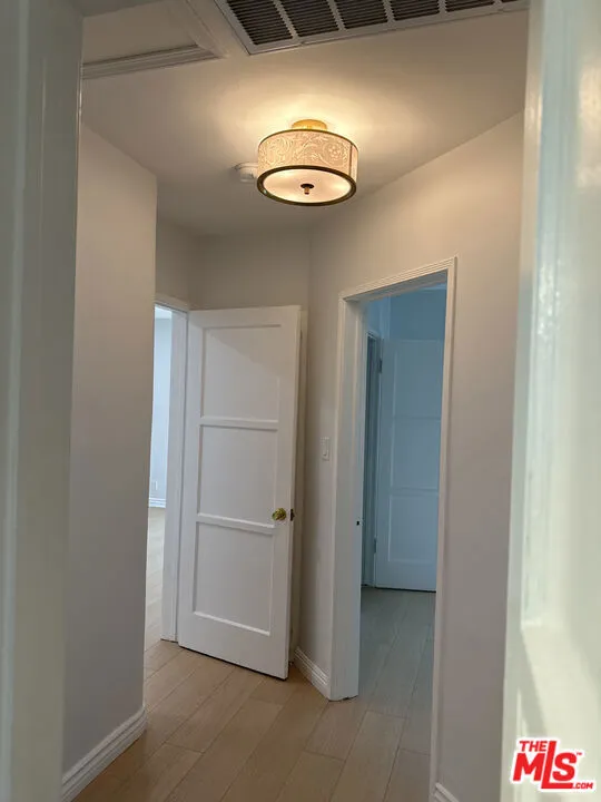 4125 W Toluca Lake Avenue Burbank, CA 91505