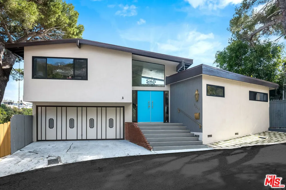 9234 Kinglet Drive Los Angeles, CA 90069