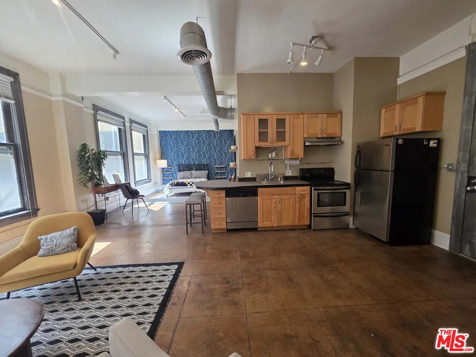 108 W 2nd Street #410 Los Angeles, CA 90012