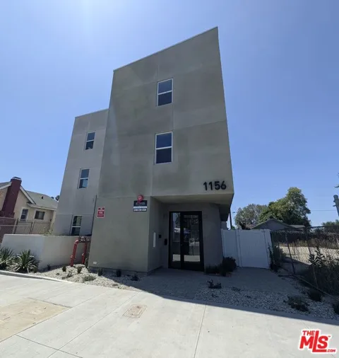 1156 W Florence Avenue