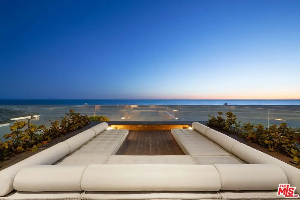 547 Palisades Beach Road Santa Monica, CA 90402