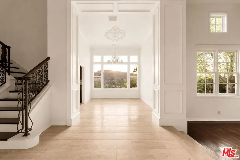 3469 Cordova Drive Calabasas, CA 91302