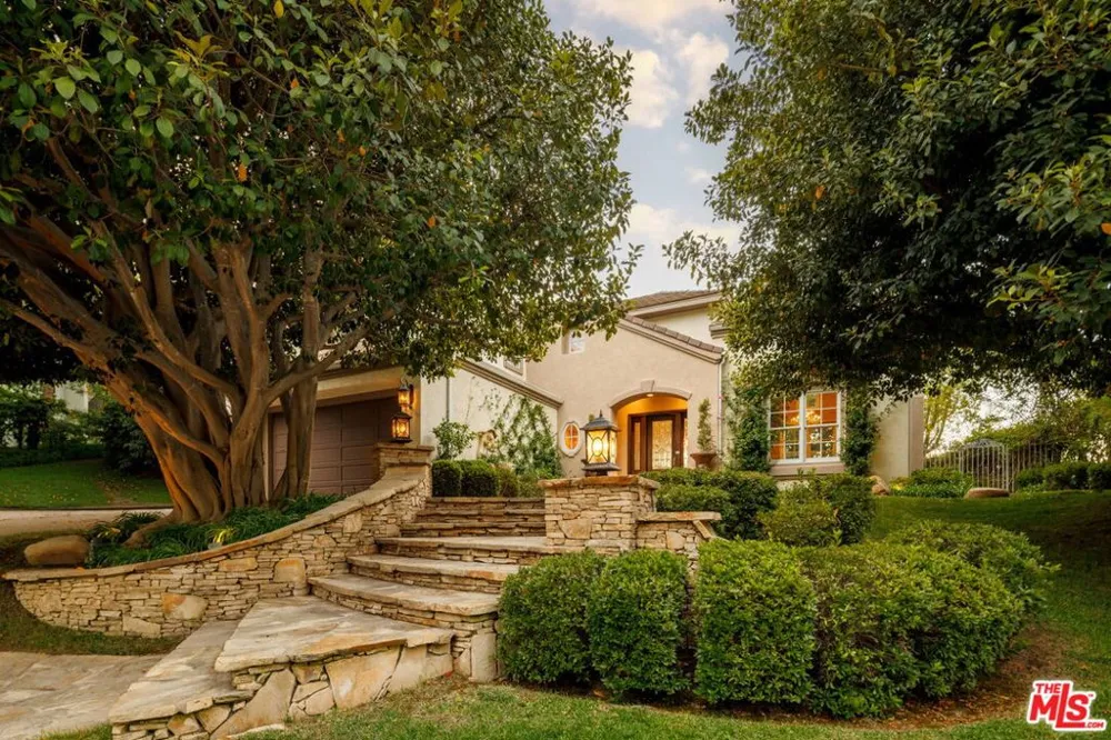 3469 Cordova Drive Calabasas, CA 91302