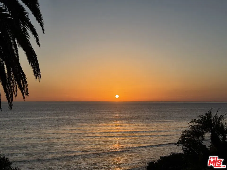 2105 W Paseo Del Mar San Pedro, CA 90732