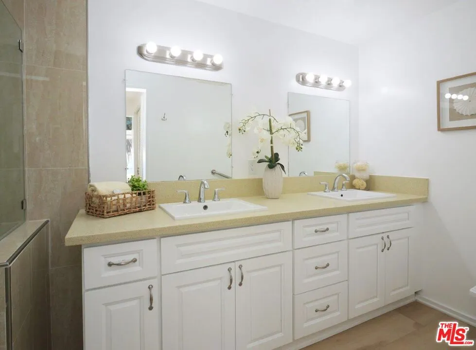 2105 W Paseo Del Mar San Pedro, CA 90732