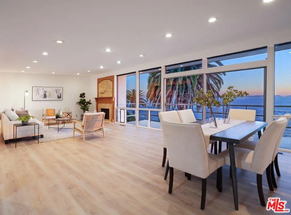 2105 W Paseo Del Mar San Pedro, CA 90732